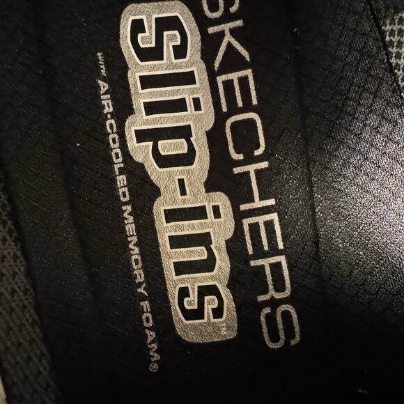 Skechers Max Cushioning Men's Size 10.5 Black/White Slip-Ins Hand Free - Picture 9 of 13